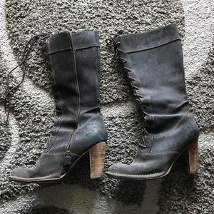 Gorgeous Frye The Villager Size 8.5 Boots